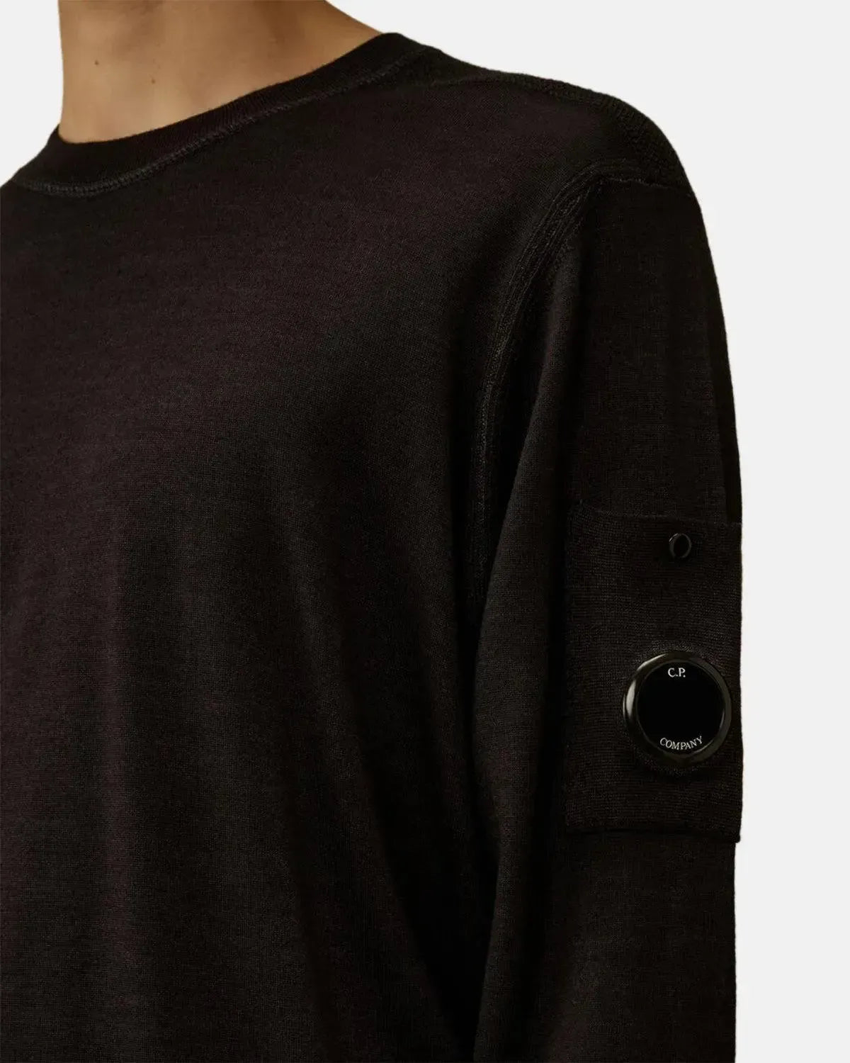 CP COMPANY-CP COMPANY MERINO WOOL LENS DETAIL CREWNECK KNIT BLACK-NORTHERN THREADS DESIGNER MENSWEAR
