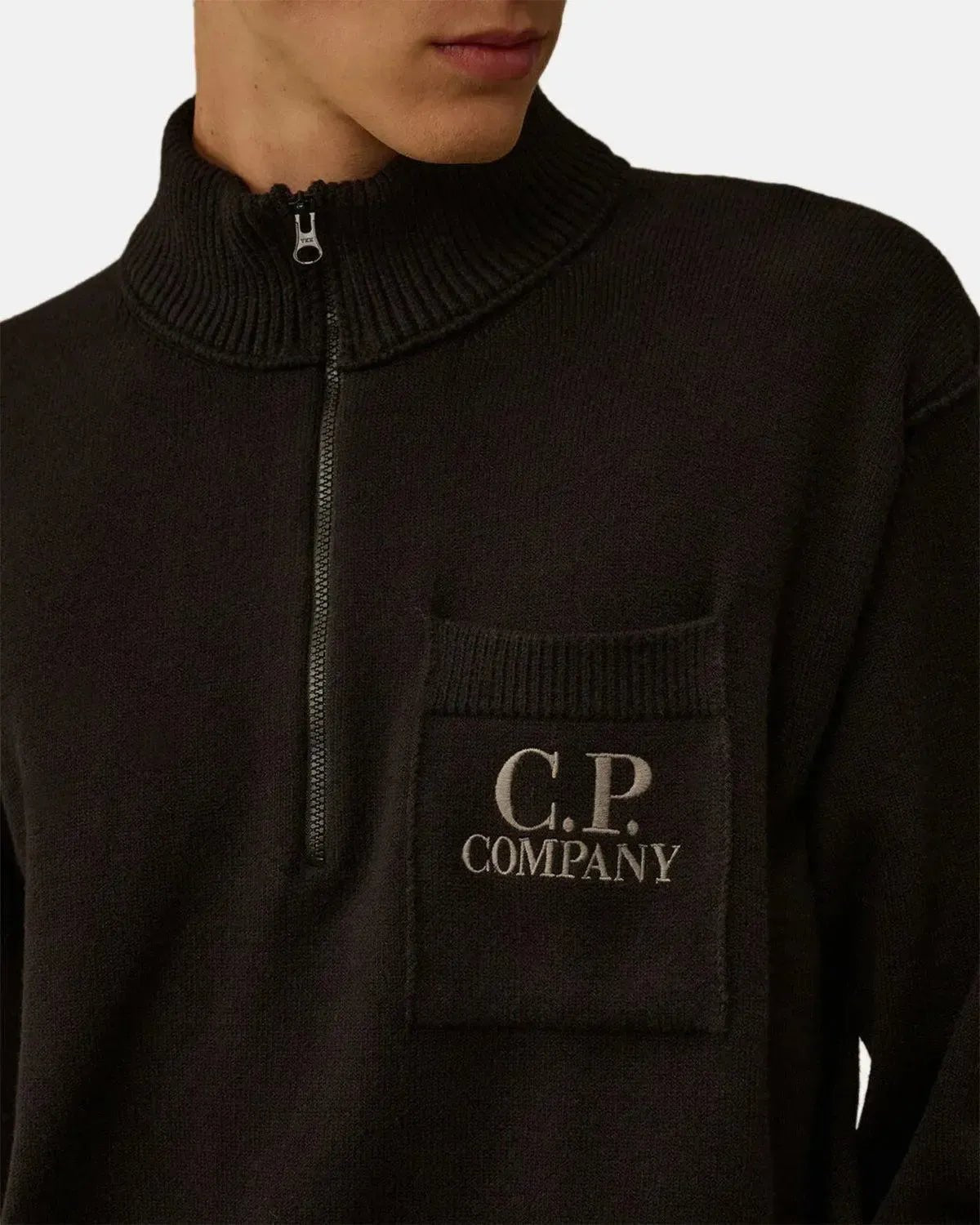 CP COMPANY SOFT COTTON STRETCH CHEST POCKET 1/4 ZIP KNIT BLACK - CP-COMPANY-19CMKN236A-110432A-999-M - northern threads uk