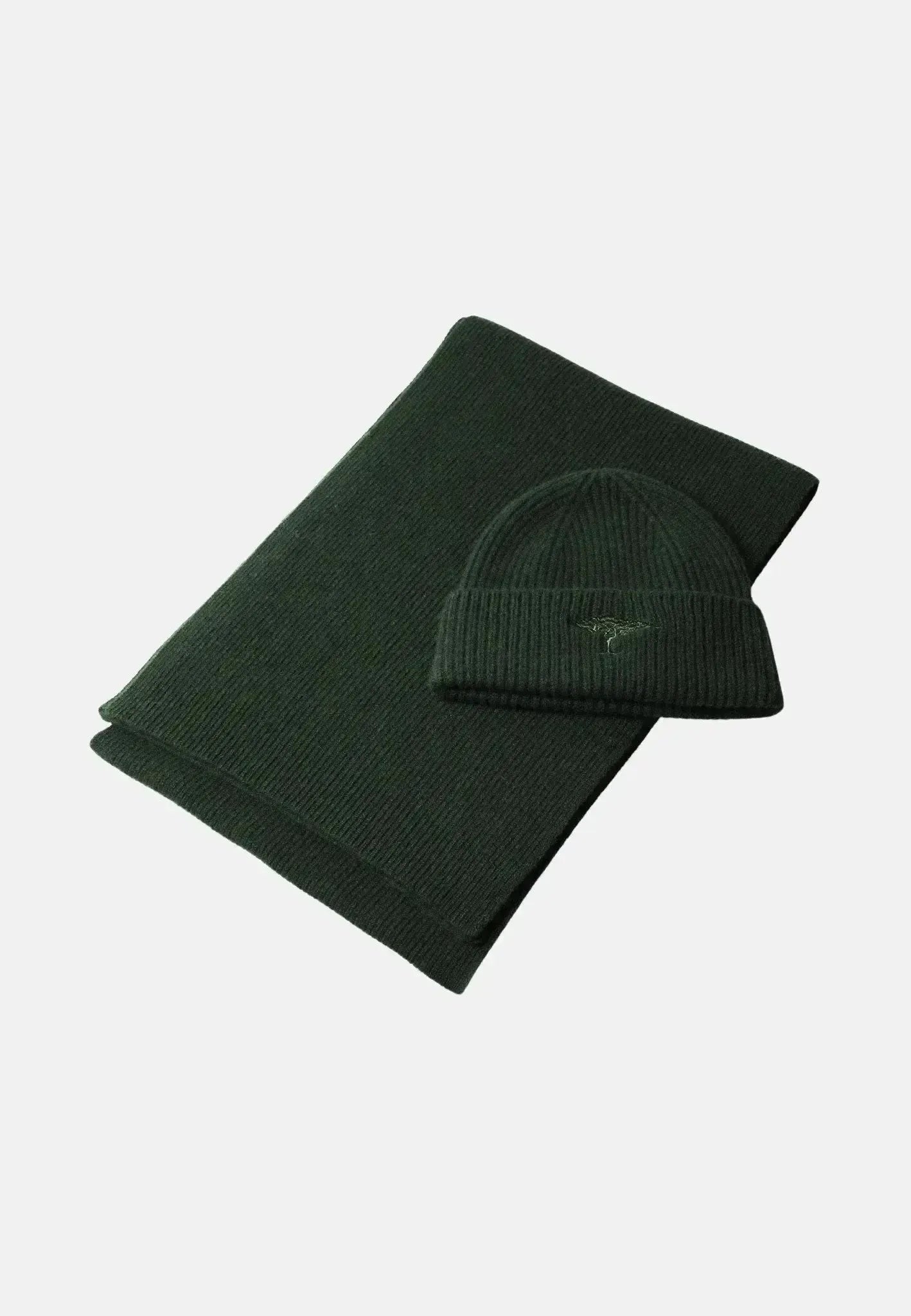 FYNCH-HATTON-Fynch-Hatton Pure Wool Beanie & Scarf Set Dark Leaf-NORTHERN THREADS DESIGNER MENSWEAR