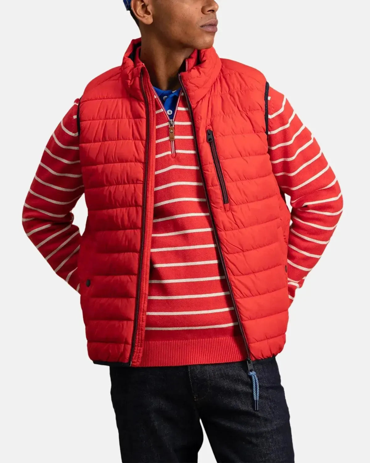 FYNCH-HATTON-FYNCH-HATTON STAND COLLAR LIGHT WEIGHT GILET POPPY RED-NORTHERN THREADS DESIGNER MENSWEAR
