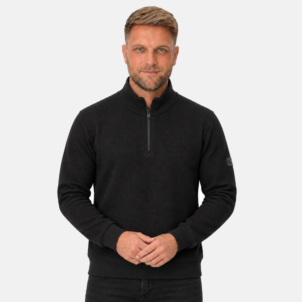 Barbour International Curve Half Zip Sweatshirt Black | Northern Threads Designer Menswear
