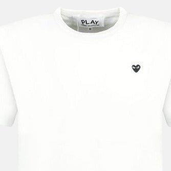 Comme des Garcons Play Small Black Stitch Heart T-Shirt White - C71 - northern threads uk