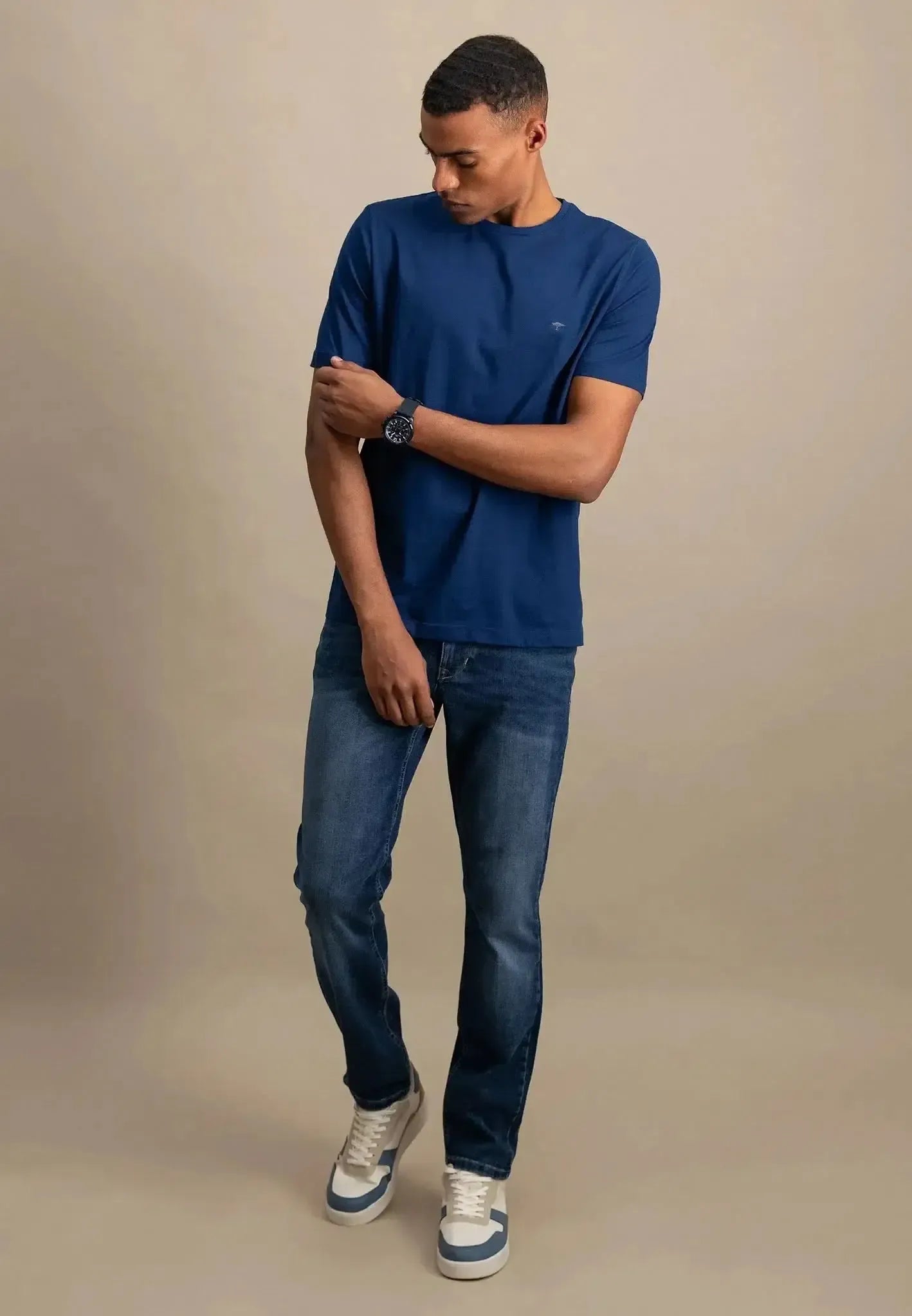 Fynch - Hatton Crew Neck T-Shirt Midnight - SNOS1500-672-S - northern threads uk