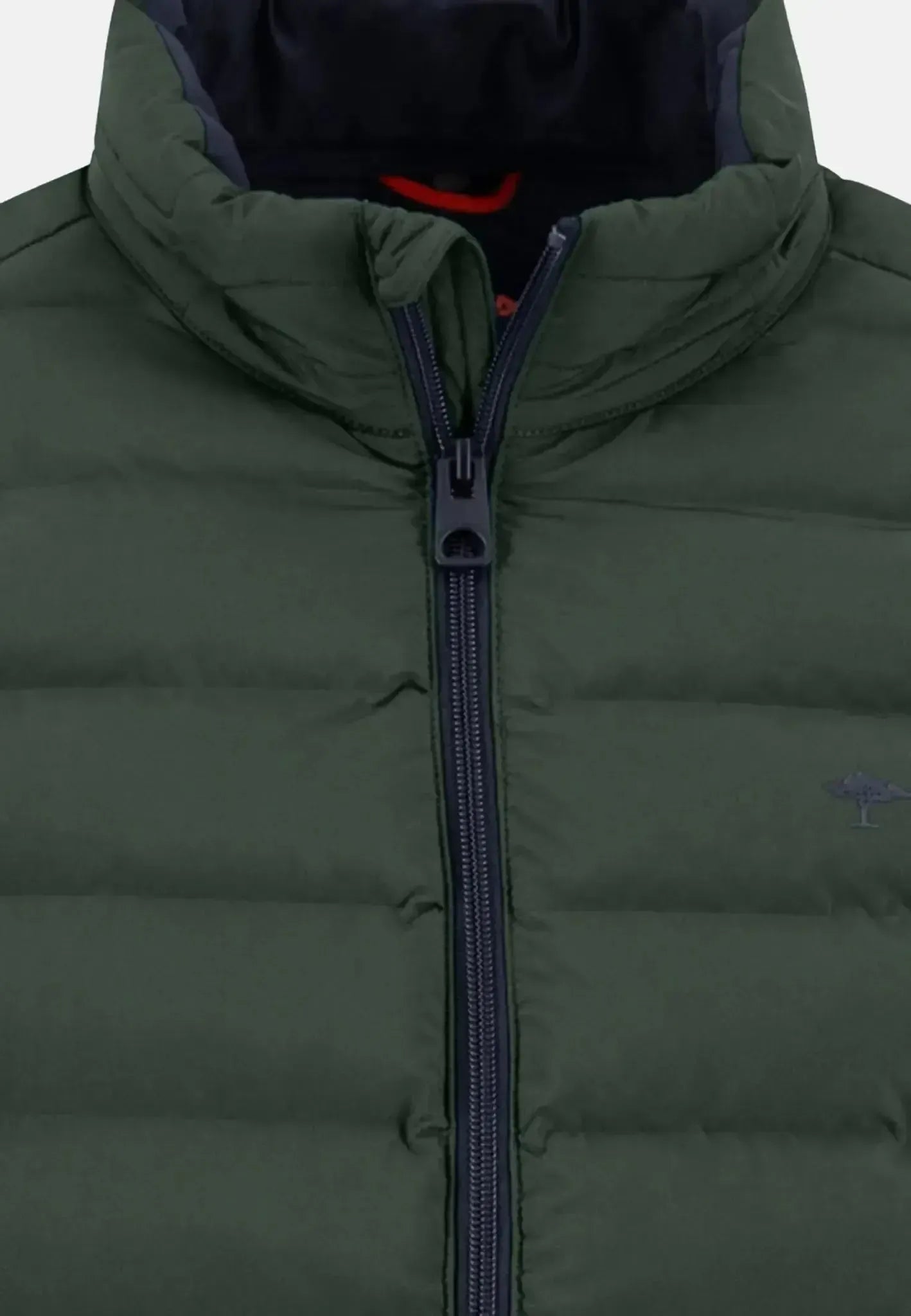 FYNCH-HATTON-Fynch-Hatton Basic Light Weight Gilet Dark Ivy-NORTHERN THREADS DESIGNER MENSWEAR
