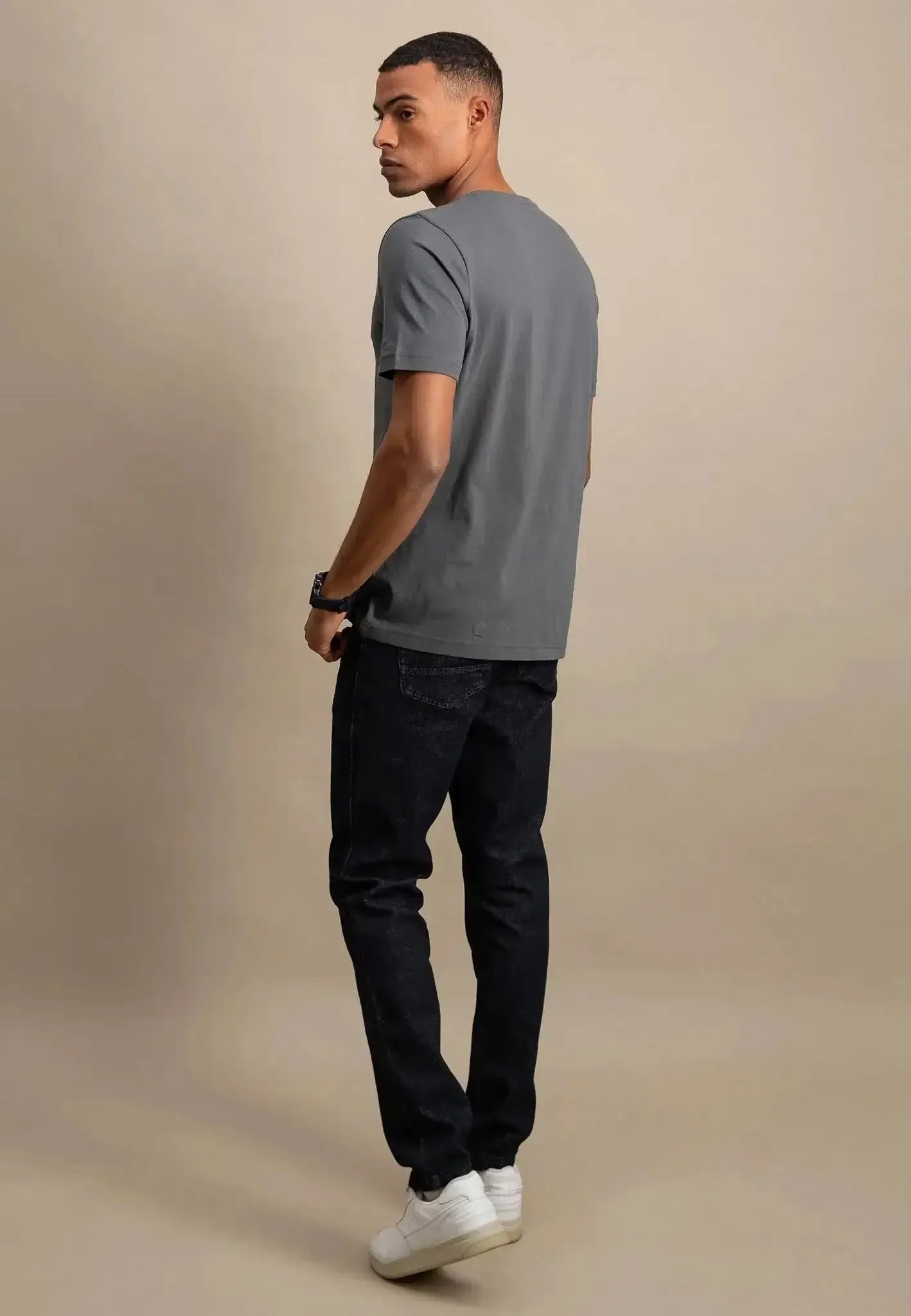 FYNCH-HATTON-Fynch-Hatton Crew Neck T-Shirt Asphalt-NORTHERN THREADS DESIGNER MENSWEAR