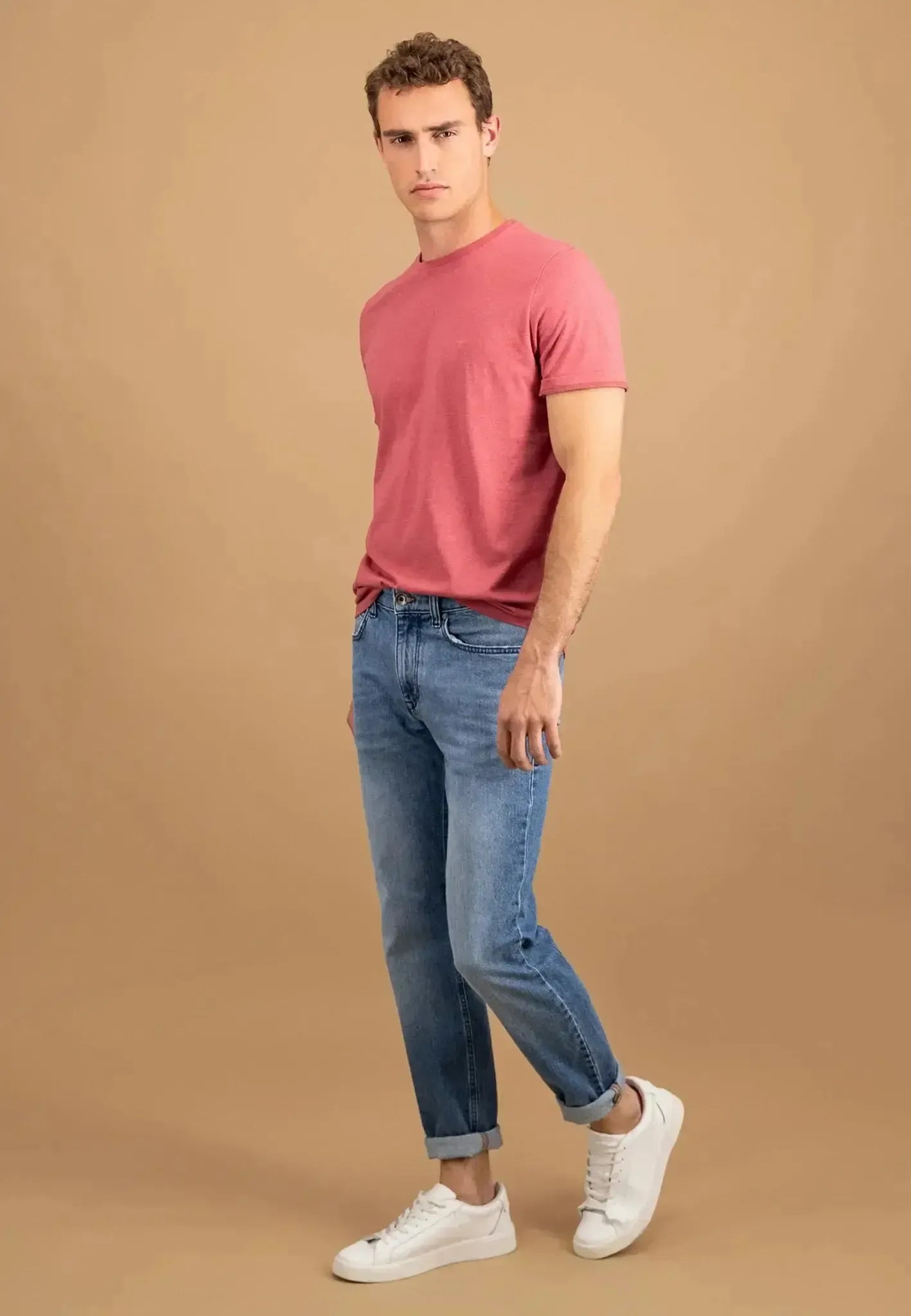 FYNCH-HATTON-Fynch-Hatton Crew Neck T-Shirt Berry-NORTHERN THREADS DESIGNER MENSWEAR