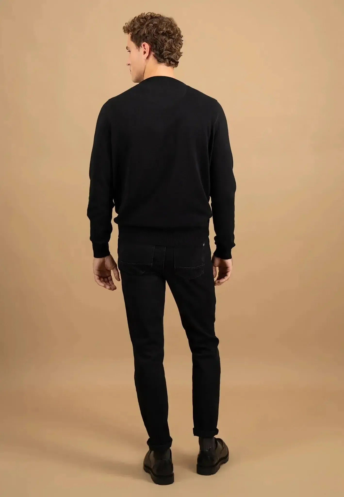 FYNCH-HATTON-Fynch-Hatton Fine Knit Cotton Crewneck Black-NORTHERN THREADS DESIGNER MENSWEAR