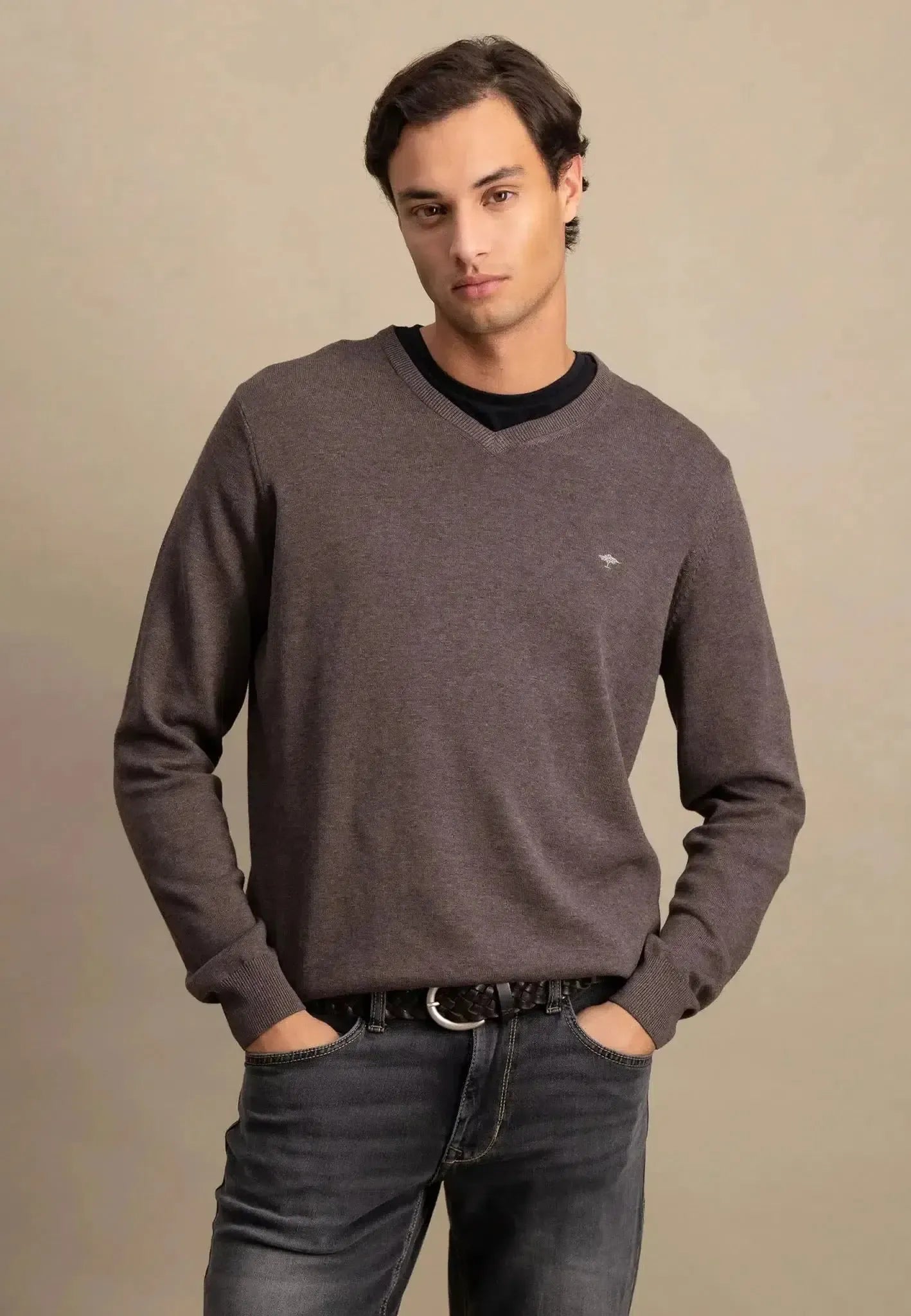 FYNCH-HATTON-Fynch-Hatton Fine Knit V-Neck Cotton Knit Earth-NORTHERN THREADS DESIGNER MENSWEAR