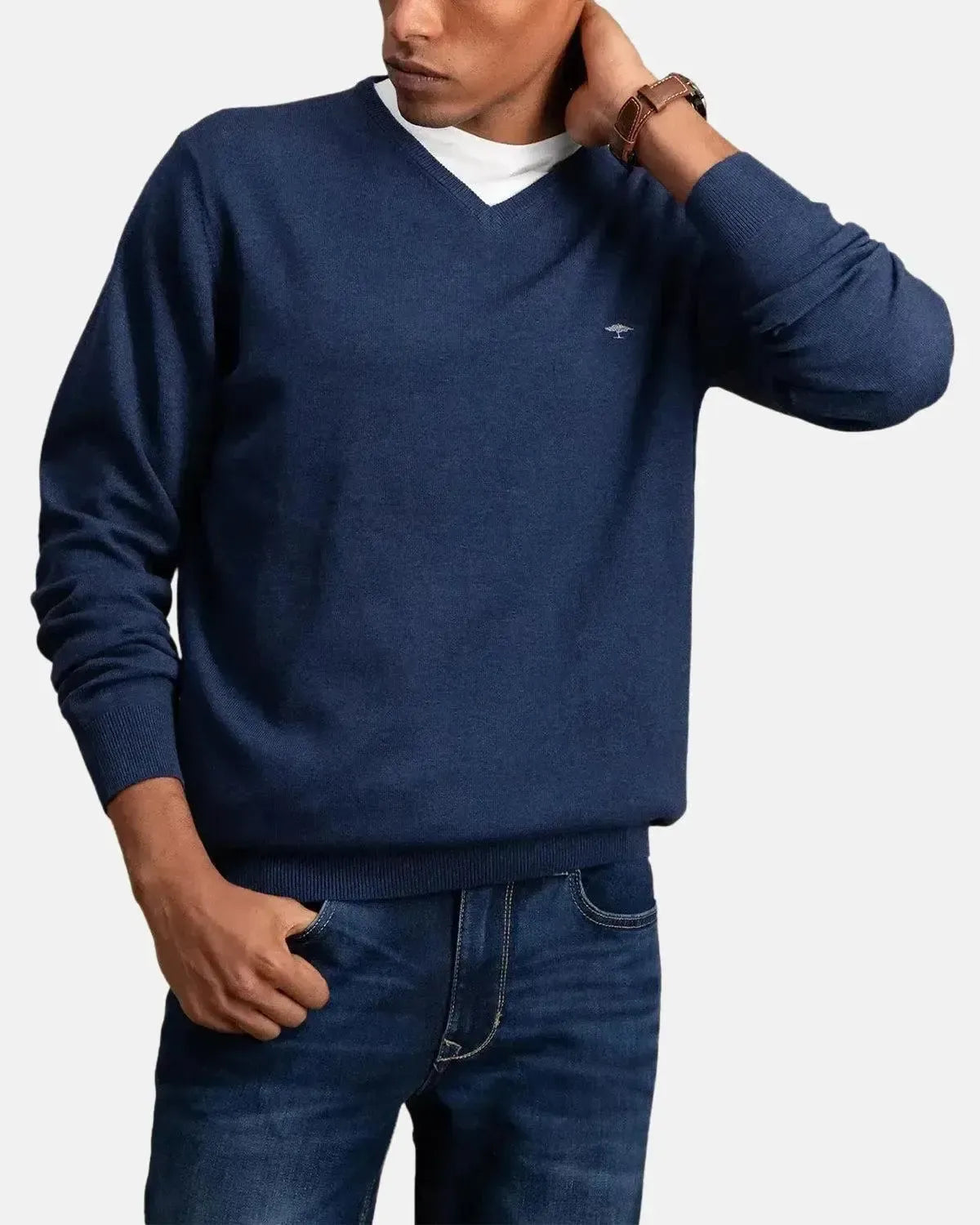 FYNCH-HATTON-FYNCH-HATTON FINE KNIT V-NECK COTTON KNIT NIGHT-NORTHERN THREADS DESIGNER MENSWEAR