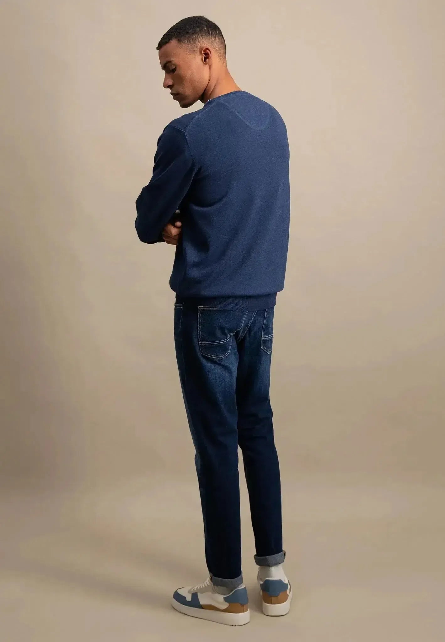 FYNCH-HATTON-Fynch-Hatton Fine Knit V-Neck Cotton Knit Night-NORTHERN THREADS DESIGNER MENSWEAR