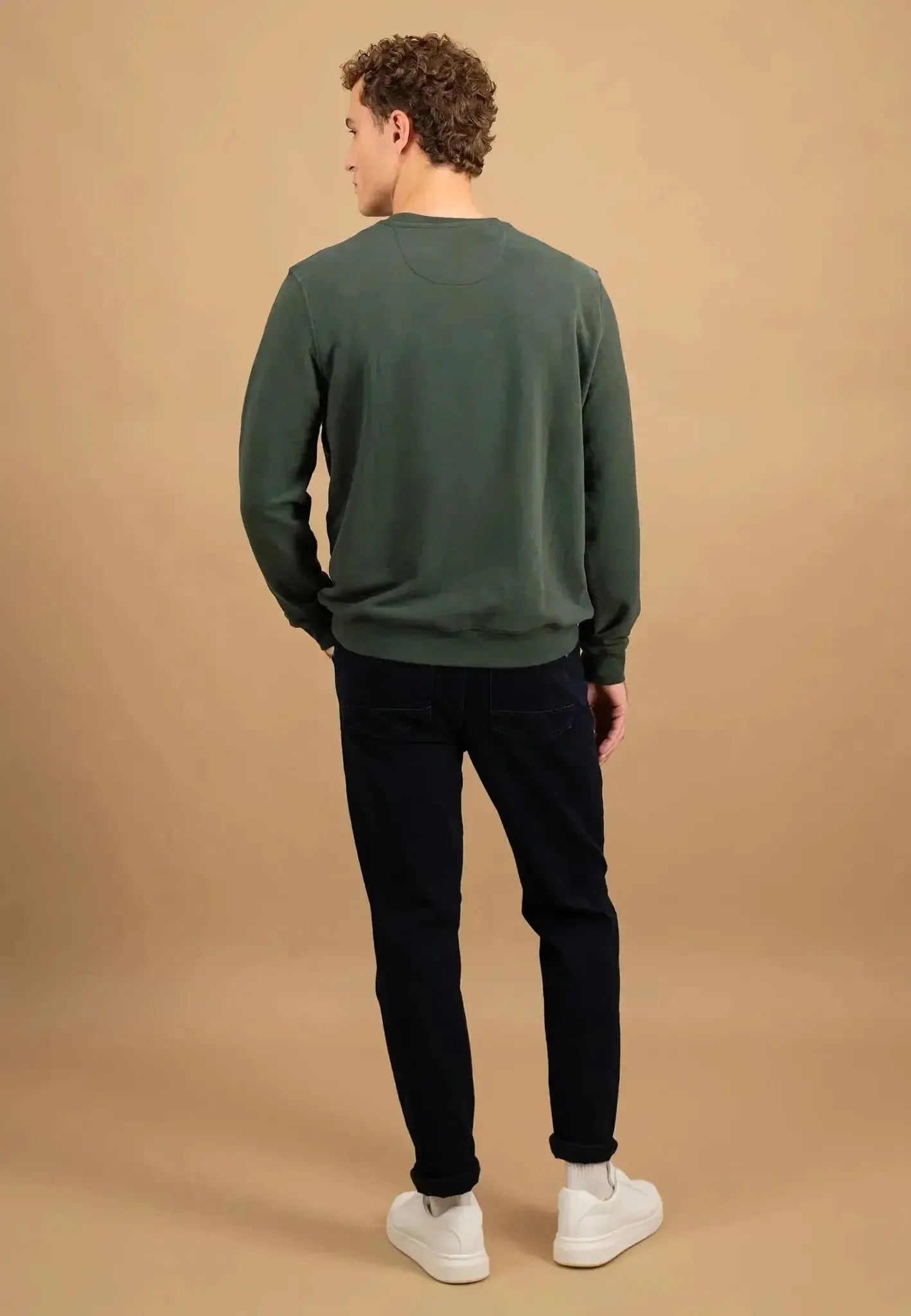 FYNCH-HATTON-Fynch-Hatton Washed Cotton Crewneck Sweatshirt Dark Ivy-NORTHERN THREADS DESIGNER MENSWEAR