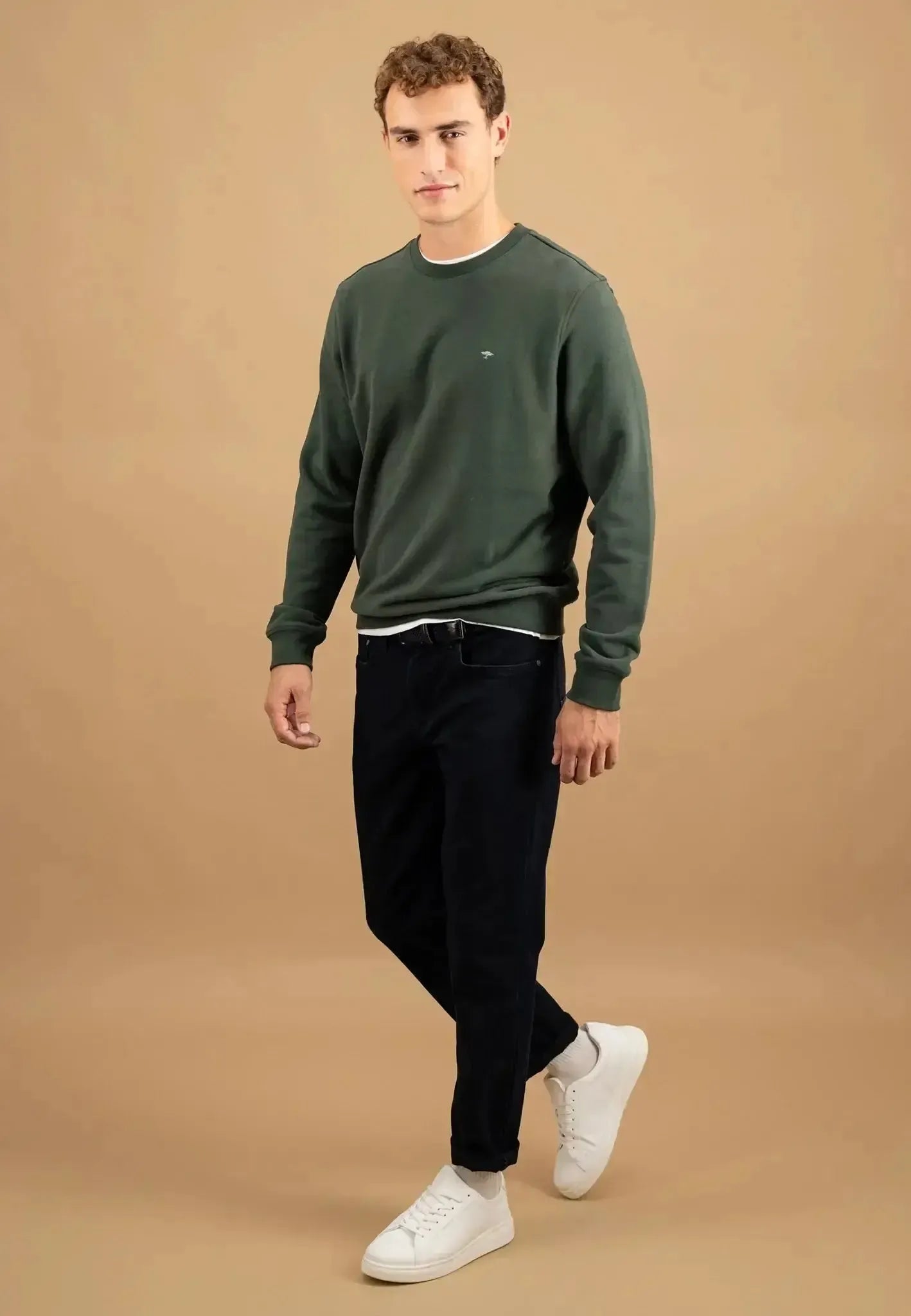 FYNCH-HATTON-Fynch-Hatton Washed Cotton Crewneck Sweatshirt Dark Ivy-NORTHERN THREADS DESIGNER MENSWEAR