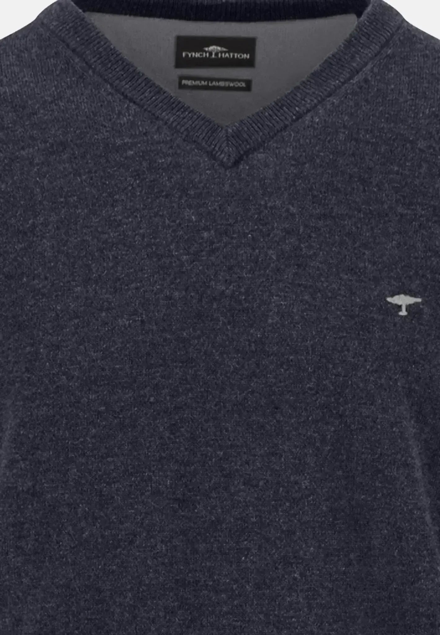 Fynch - Hatton Pure Lambswool V - Neck Knit Navy - northern threads