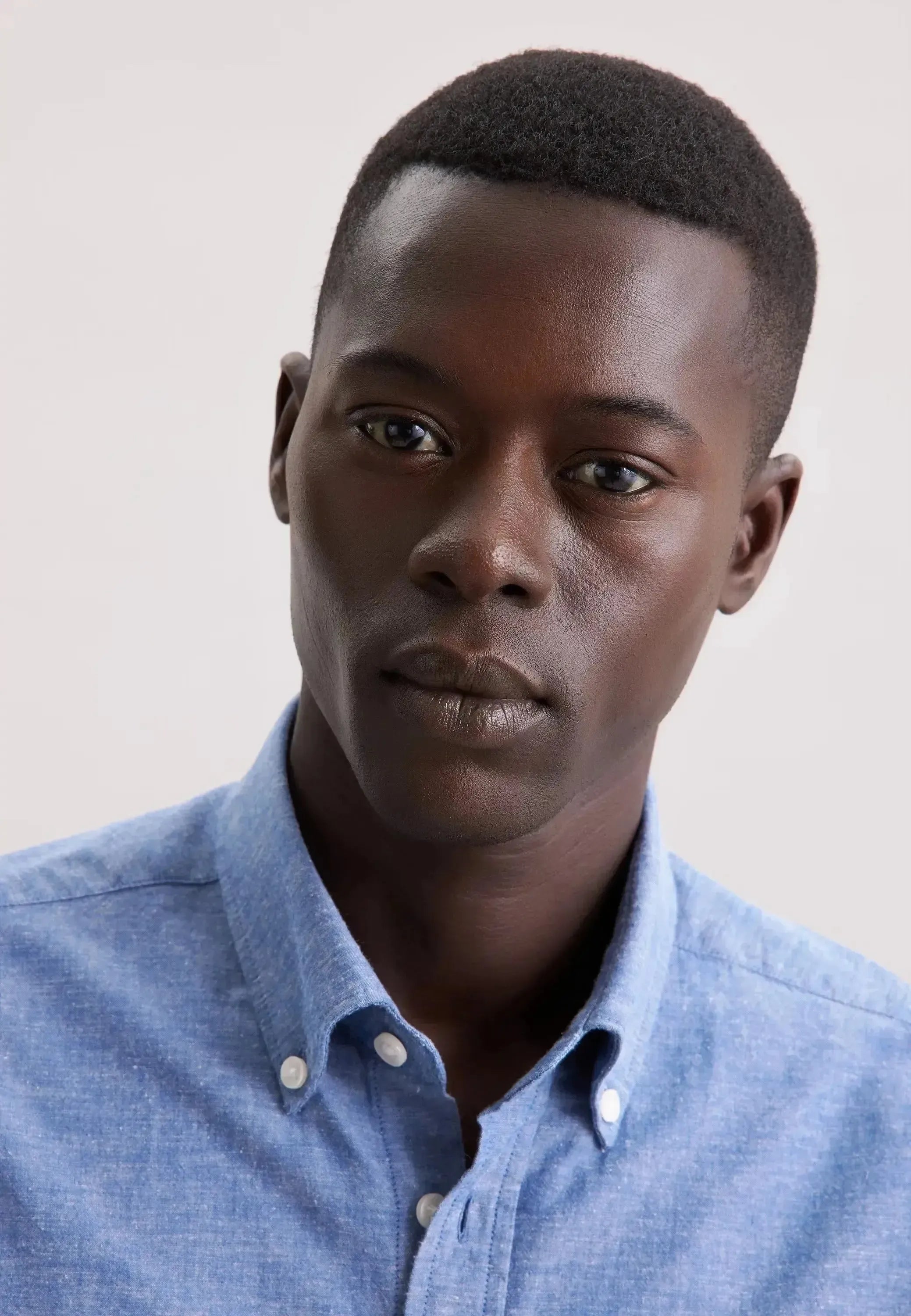 Seidensticker-Seidensticker Regular Fit Button Down Linen Blend Chambray Shirt Mid Blue-NORTHERN THREADS DESIGNER MENSWEAR